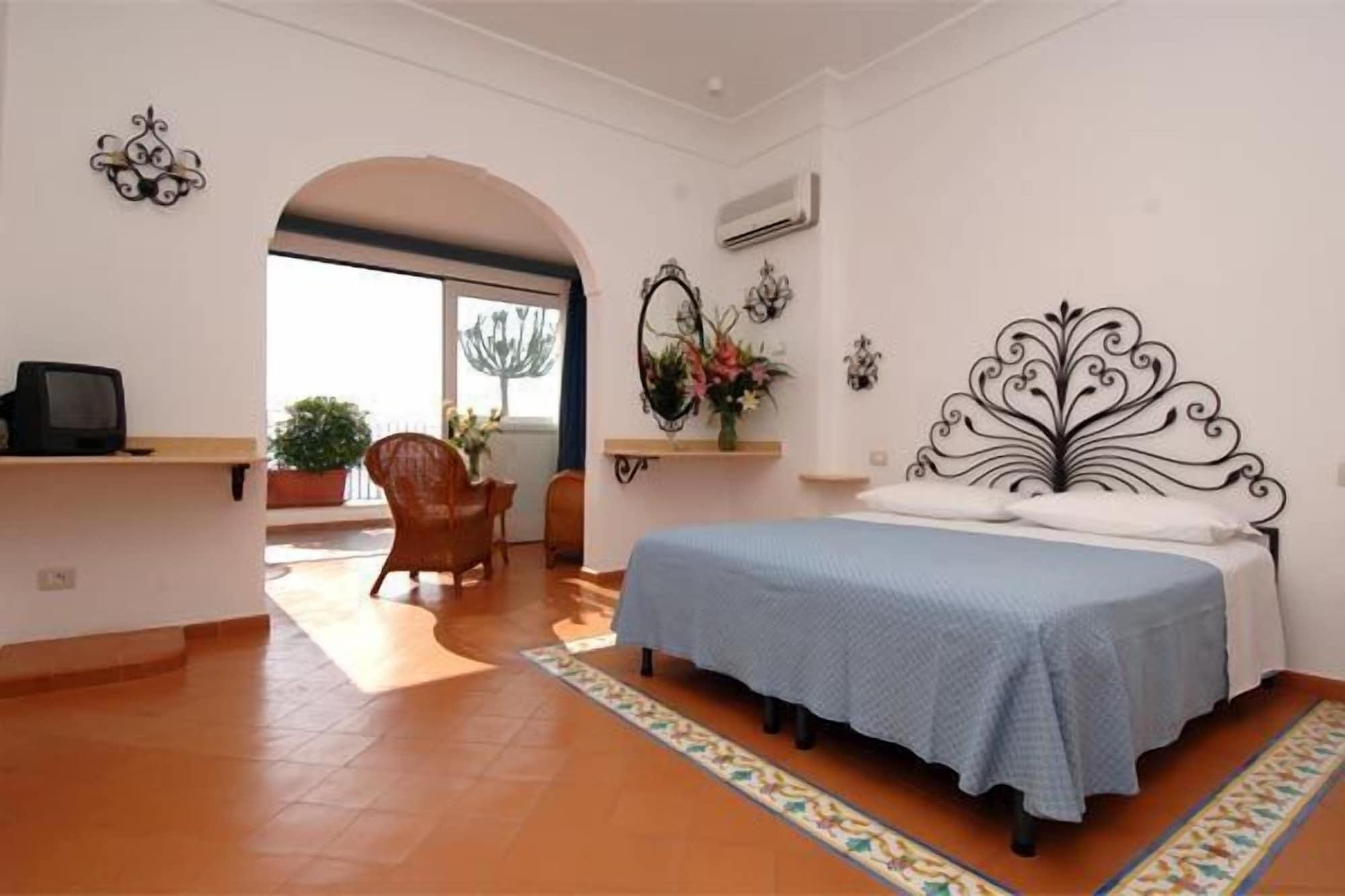 Hotel Pupetto Positano Exterior foto