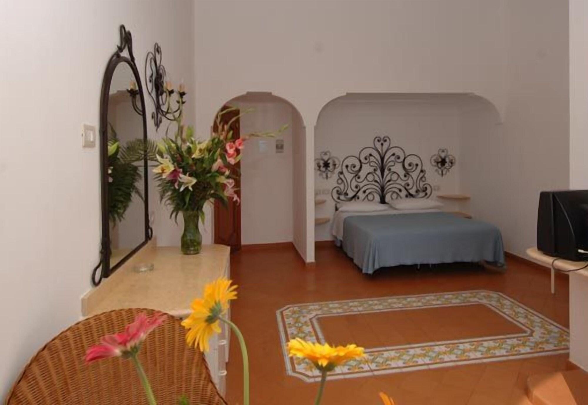 Hotel Pupetto Positano Exterior foto